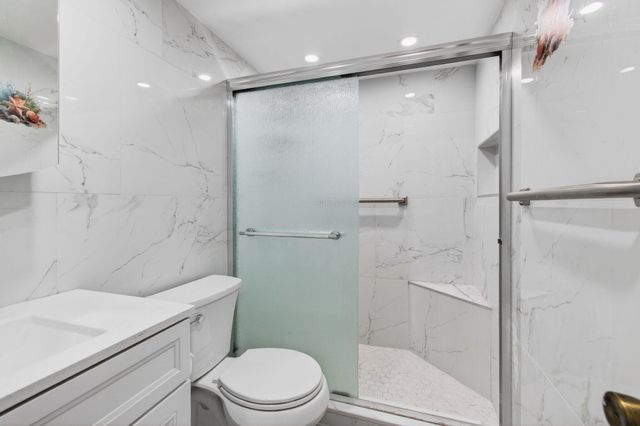 247 Ventnor R, Deerfield Beach, FL 33442