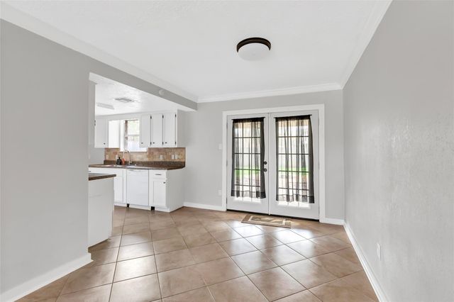 2634 Newman Street, Liberty, TX 77575