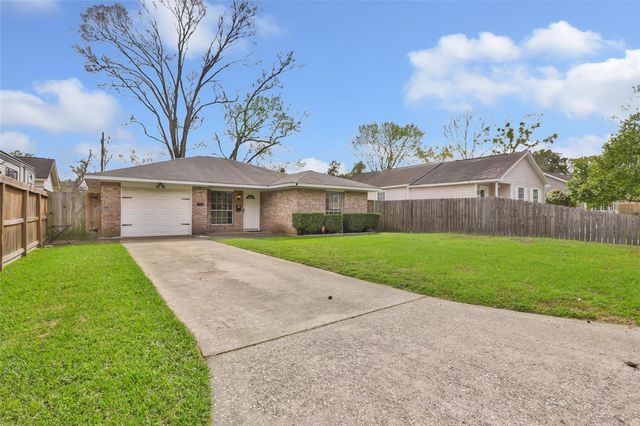 2634 Newman Street, Liberty, TX 77575