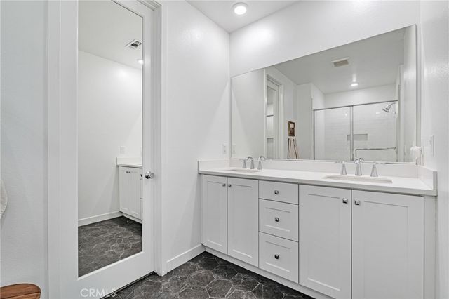 26958 Sandbar Willow Pl 205, Valencia, CA 91381