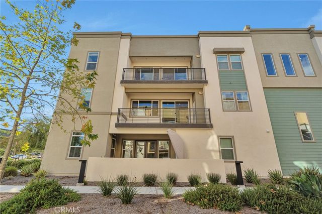 26958 Sandbar Willow Pl 205, Valencia, CA 91381