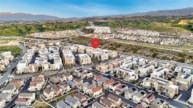 26958 Sandbar Willow Pl 205, Valencia, CA 91381