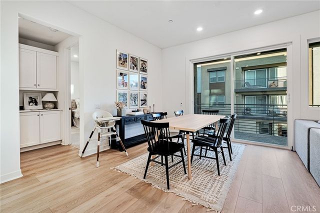 26958 Sandbar Willow Pl 205, Valencia, CA 91381