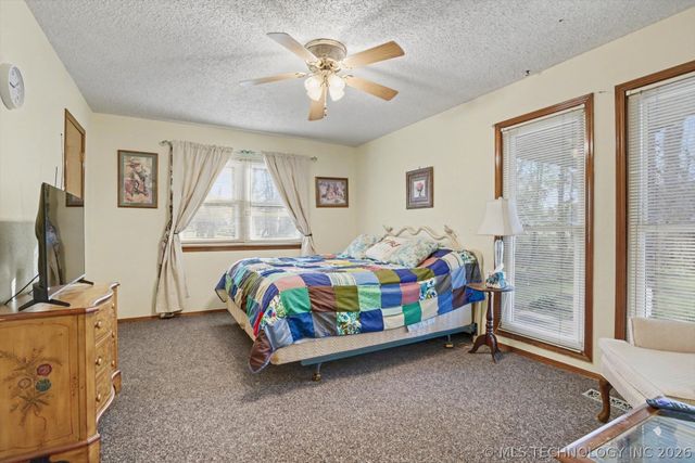 868 W Commercial Street, Broken Arrow, OK 74012