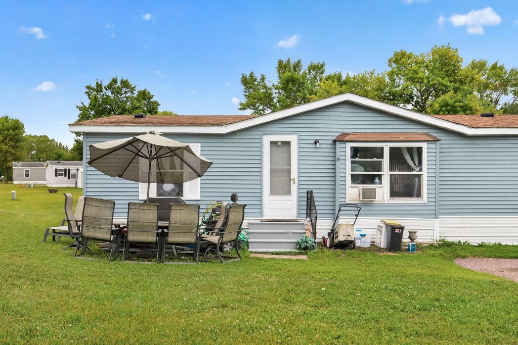 400 Center Avenue S 80, Montrose, MN 55363 — photo 2