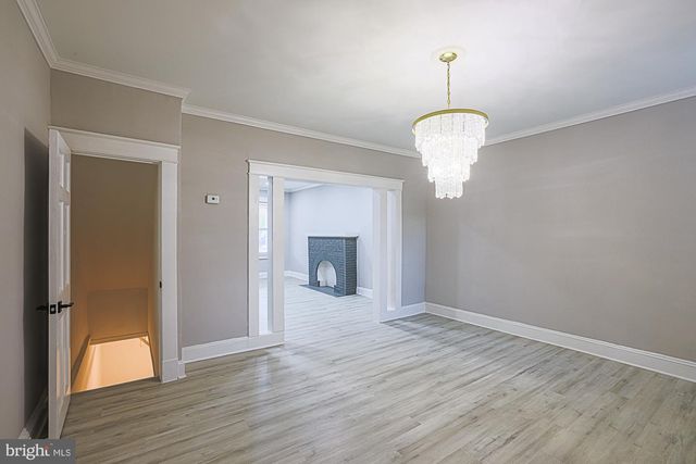 2117 PARK AVE, Baltimore, MD 21217