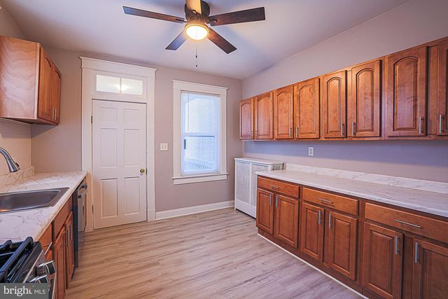 2117 PARK AVE, Baltimore, MD 21217