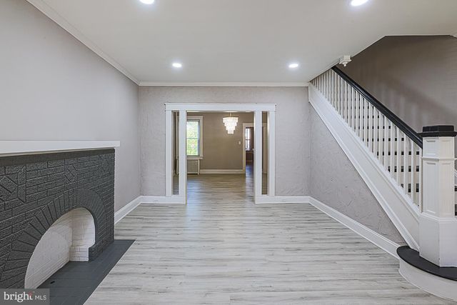 2117 PARK AVE, Baltimore, MD 21217