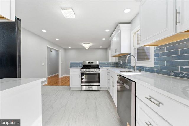 629 W COMMODORE BLVD W, Jackson, NJ 08527