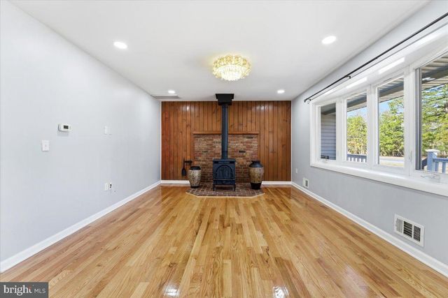 629 W COMMODORE BLVD W, Jackson, NJ 08527
