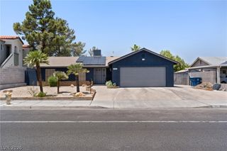 1800 North Torrey Pines Drive, Las Vegas, NV 89108