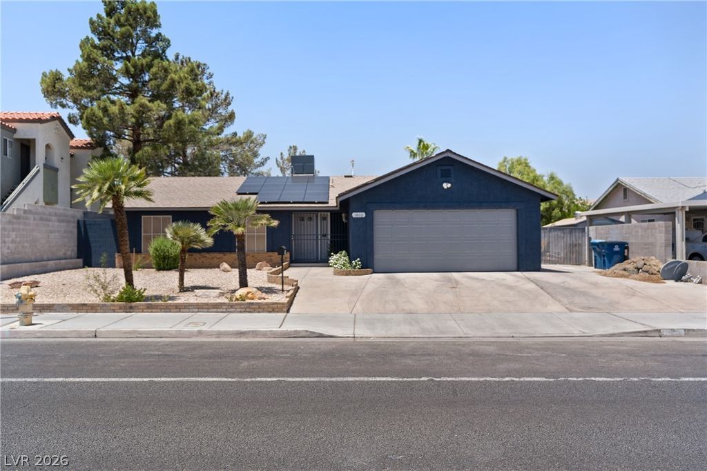 1800 North Torrey Pines Drive, Las Vegas, NV 89108