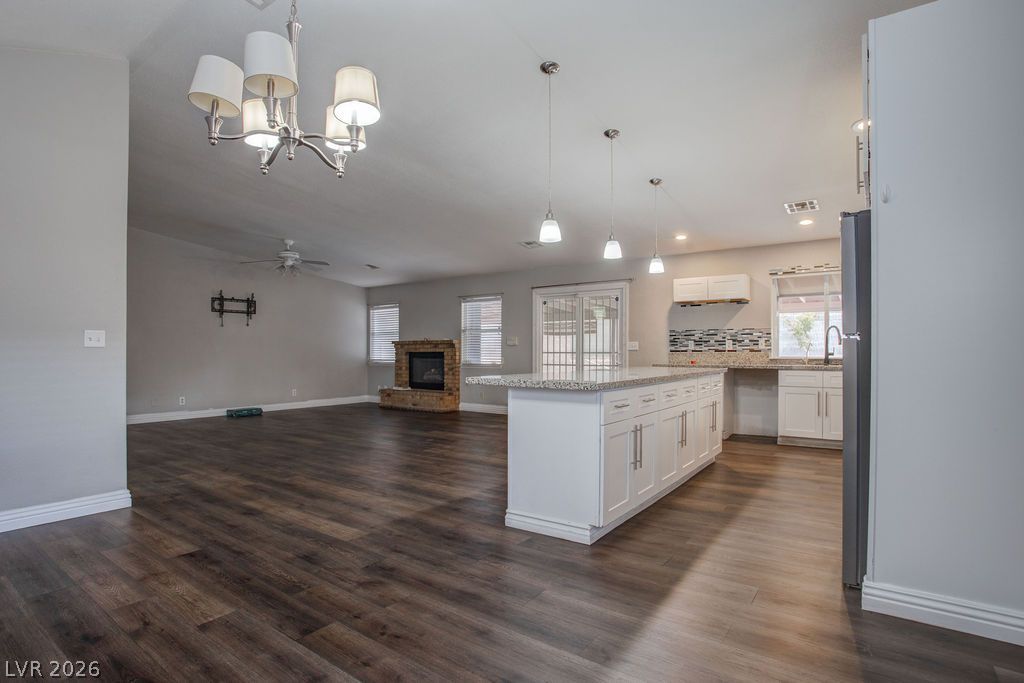 1800 North Torrey Pines Drive, Las Vegas, NV 89108 — photo 3