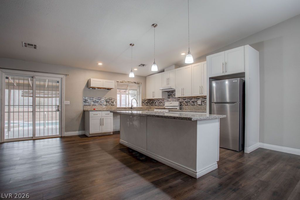 1800 North Torrey Pines Drive, Las Vegas, NV 89108 — photo 4
