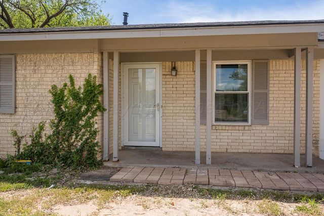 2618 13th Avenue, Canyon, TX 79015