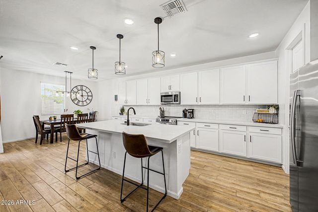 15762 W CHERYL Drive, Waddell, AZ 85355