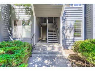 650 Sw MEADOW Dr 106, Beaverton, OR 97006