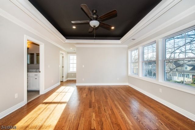 44 4Th Ave, Roseland Boro, NJ 07068