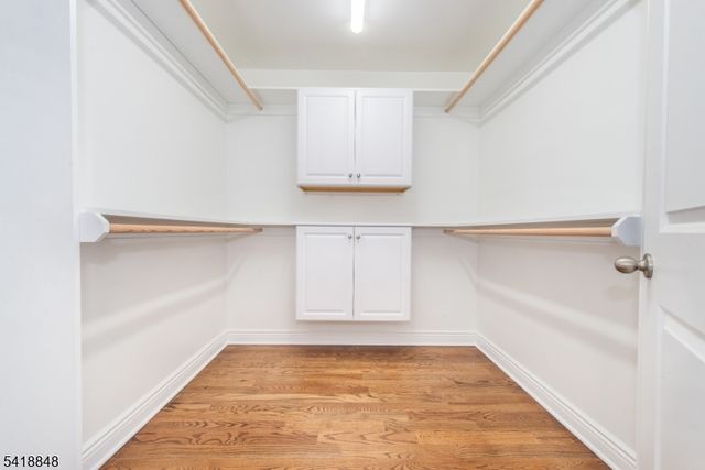 44 4Th Ave, Roseland Boro, NJ 07068