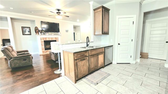 2303 Elisabeth Street, Siloam Springs, AR 72761