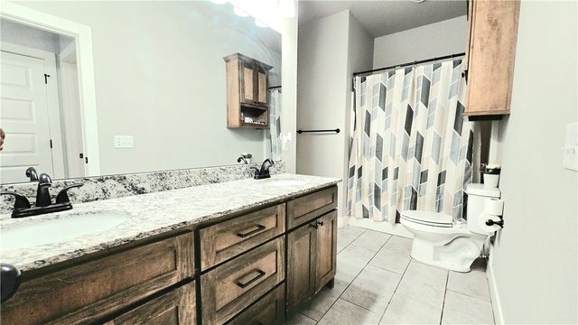 2303 Elisabeth Street, Siloam Springs, AR 72761