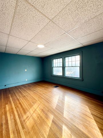 1300 46th Street, Des Moines, IA 50311