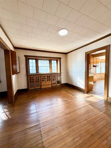 1300 46th Street, Des Moines, IA 50311