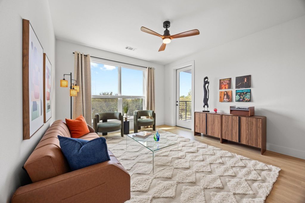 1701 Simond Ave 223, Austin, TX 78723