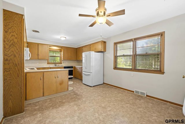 1601 N 60th Street, Omaha, NE 68104