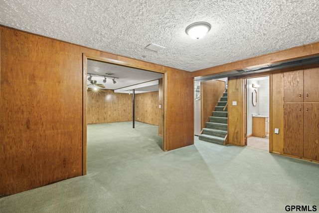 1601 N 60th Street, Omaha, NE 68104