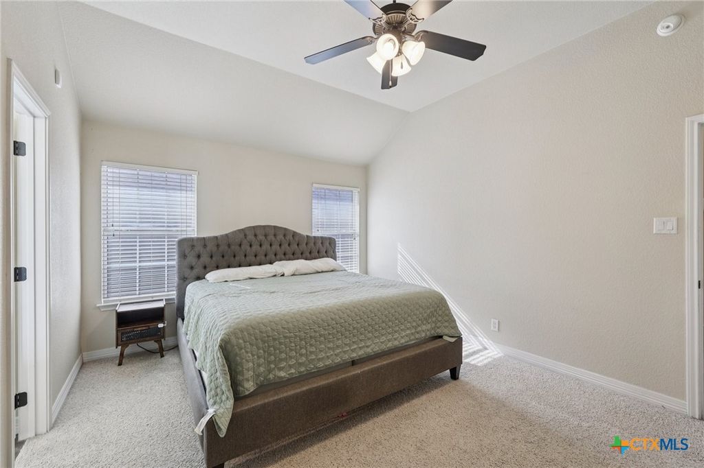 Image 9 of property listing at 1921 Merlin Drive, Harker Heights, TX 76548