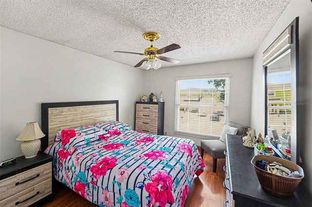 8206 VASSAR CIR, Tampa, FL 33634