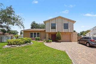 8206 VASSAR CIR, Tampa, FL 33634