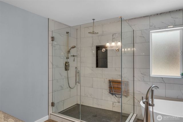 9311 179th E, Puyallup, WA 98375
