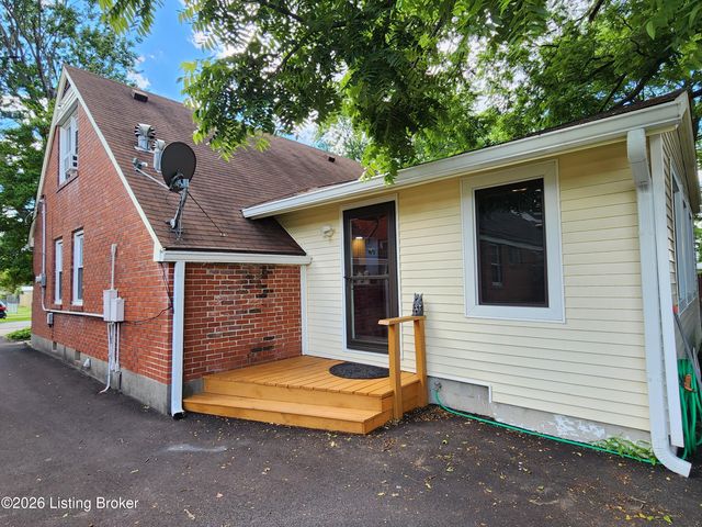 3011 Betty Ln, Louisville, KY 40205