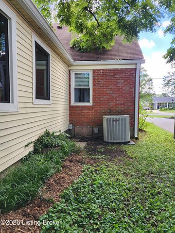 3011 Betty Ln, Louisville, KY 40205