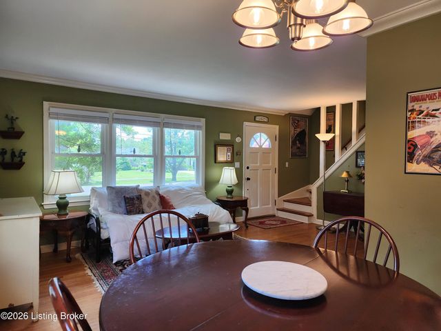 3011 Betty Ln, Louisville, KY 40205
