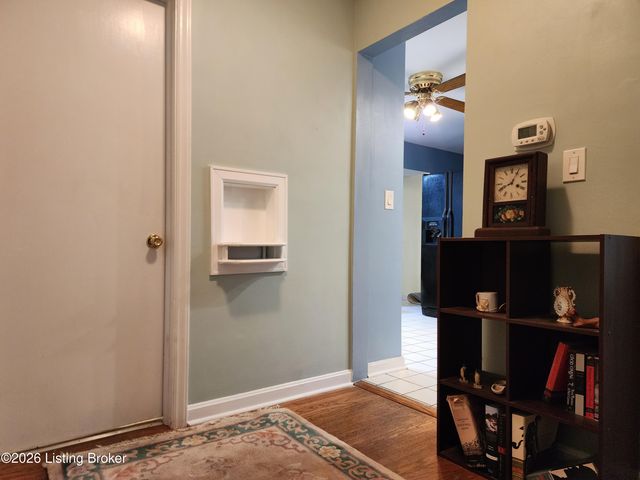 3011 Betty Ln, Louisville, KY 40205