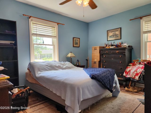 3011 Betty Ln, Louisville, KY 40205