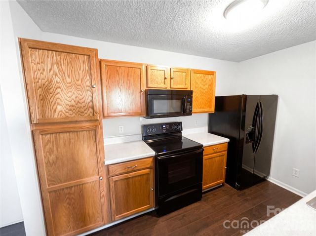 1136 Ballina Way, Charlotte, NC 28214