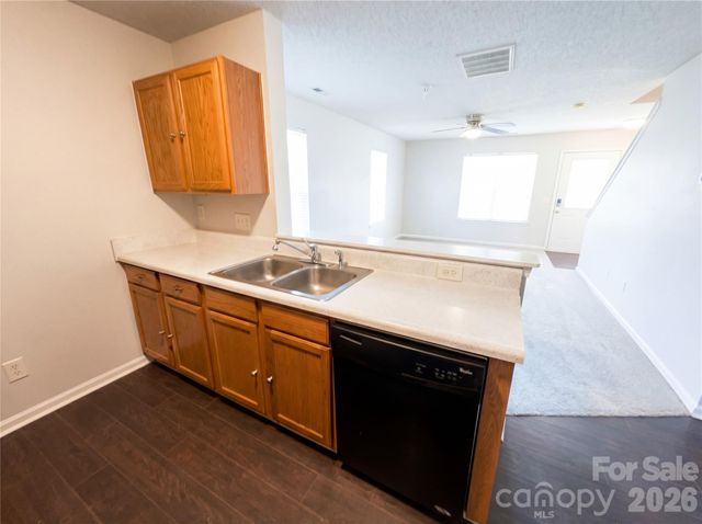 1136 Ballina Way, Charlotte, NC 28214