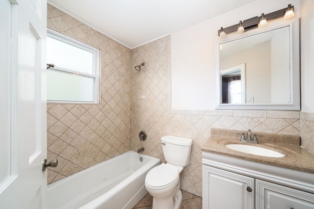 46 EAST 16TH ST, Bayonne, NJ 07002