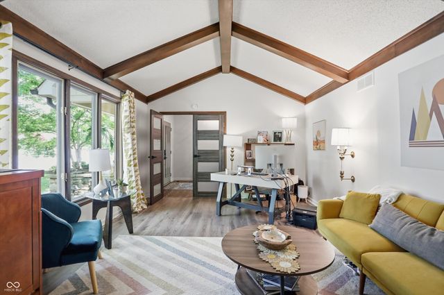 755 Round Court, Zionsville, IN 46077