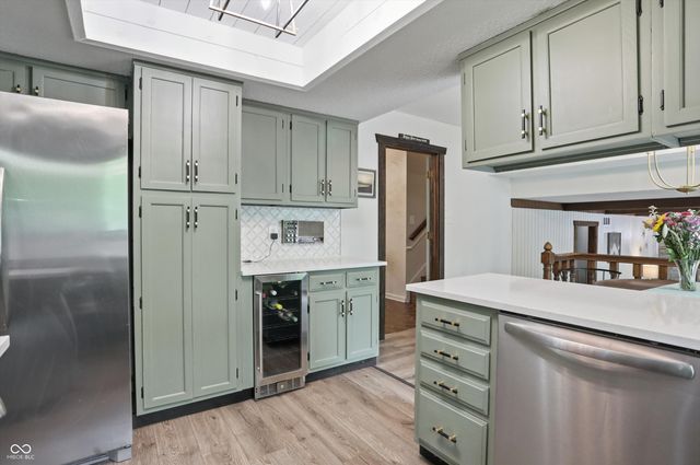 755 Round Court, Zionsville, IN 46077