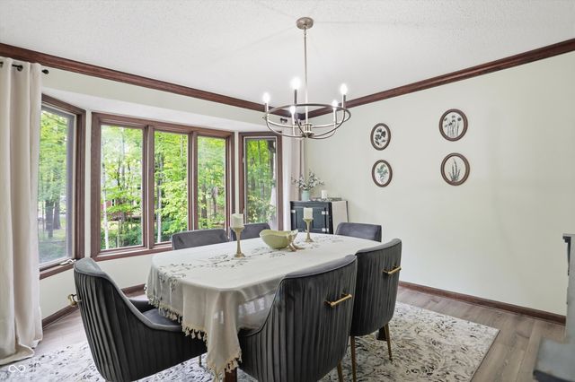 755 Round Court, Zionsville, IN 46077