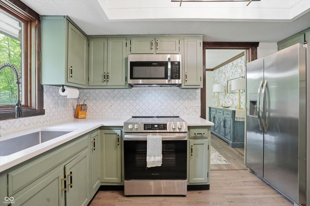 755 Round Court, Zionsville, IN 46077
