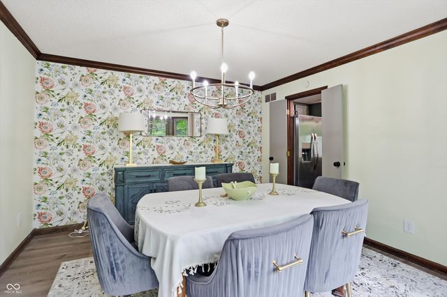755 Round Court, Zionsville, IN 46077