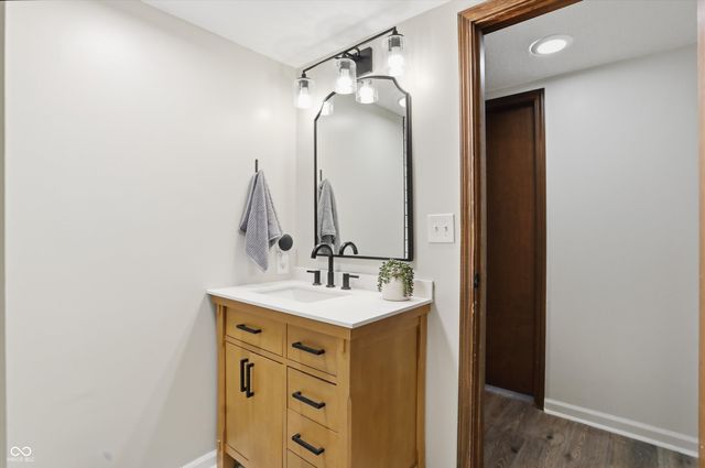 755 Round Court, Zionsville, IN 46077