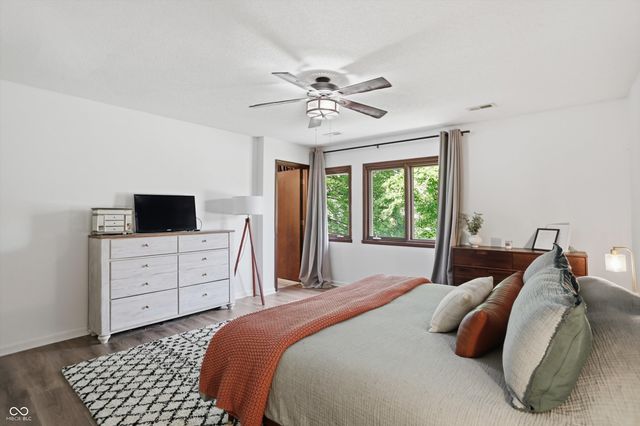 755 Round Court, Zionsville, IN 46077