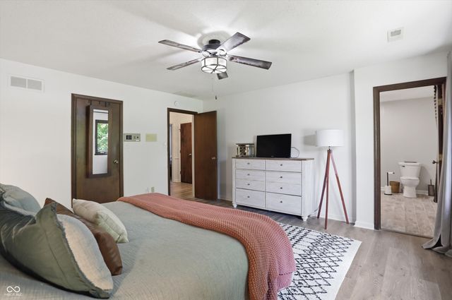 755 Round Court, Zionsville, IN 46077